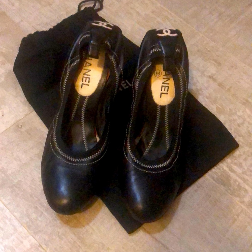 Chanel ballet heeled pumps